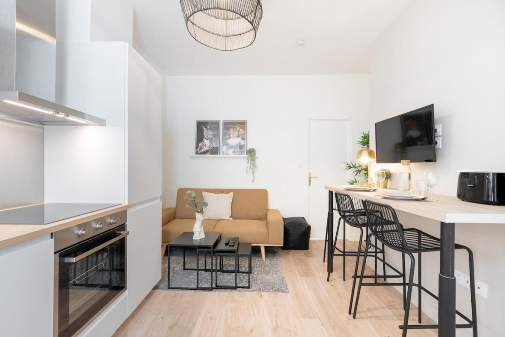 Apartamento Lille Centre - 1Br In The Heart Of Lille! Exterior foto