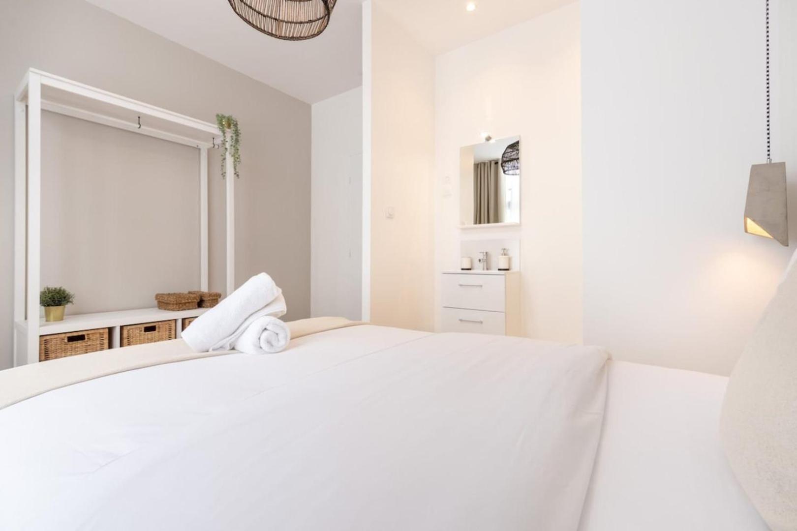 Apartamento Lille Centre - 1Br In The Heart Of Lille! Exterior foto